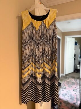 Perceptions Yellow and Black Chevron Midi Dress